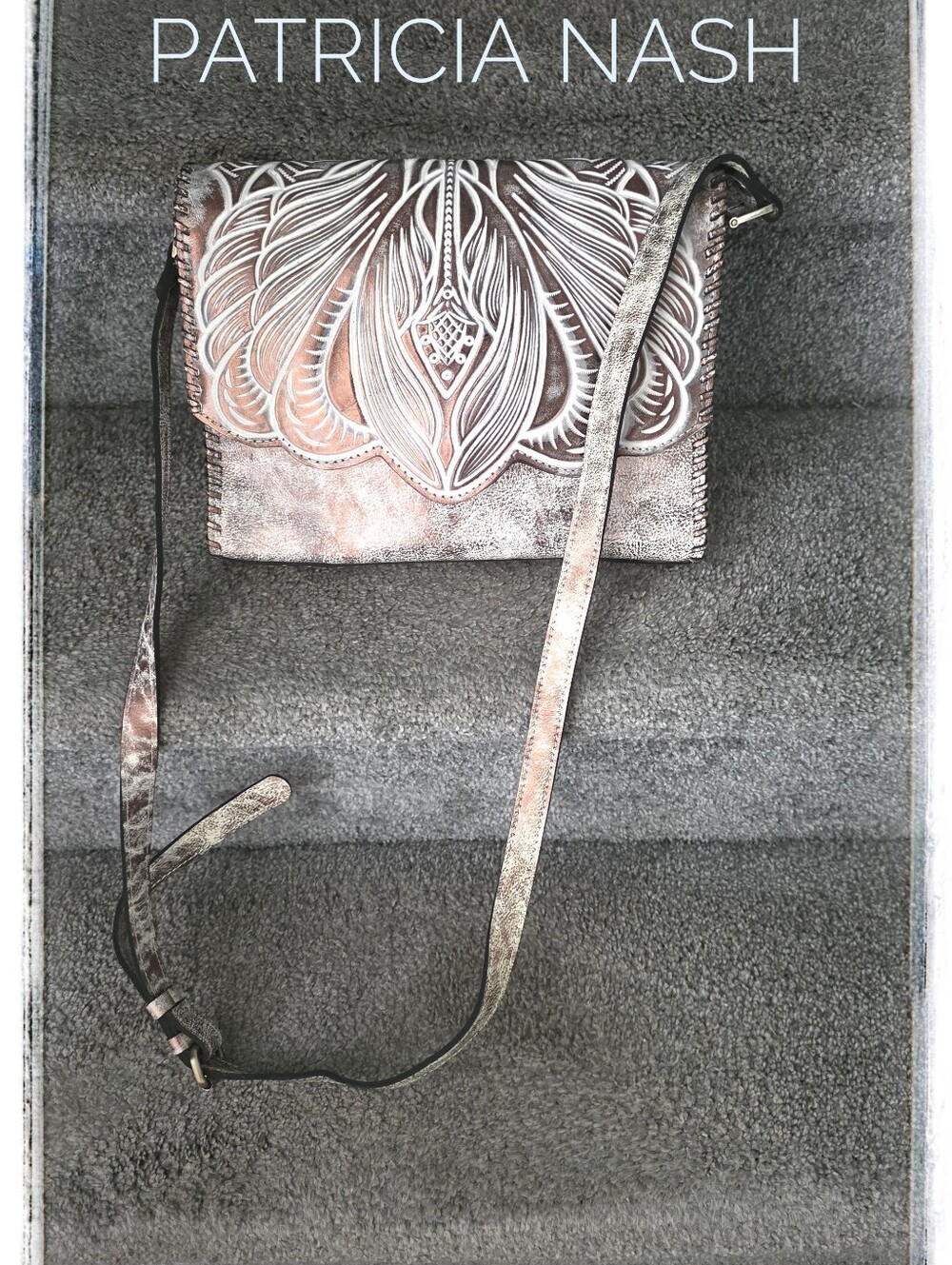 Patricia Nash Sarola Tooled Leather Crossbody In Metallic Bronze & Ivory